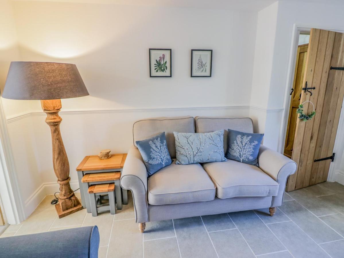 Blossom Cottage Broadway  Bagian luar foto
