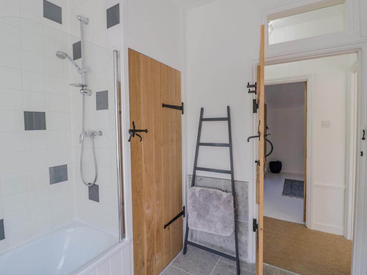 Blossom Cottage Broadway  Bagian luar foto