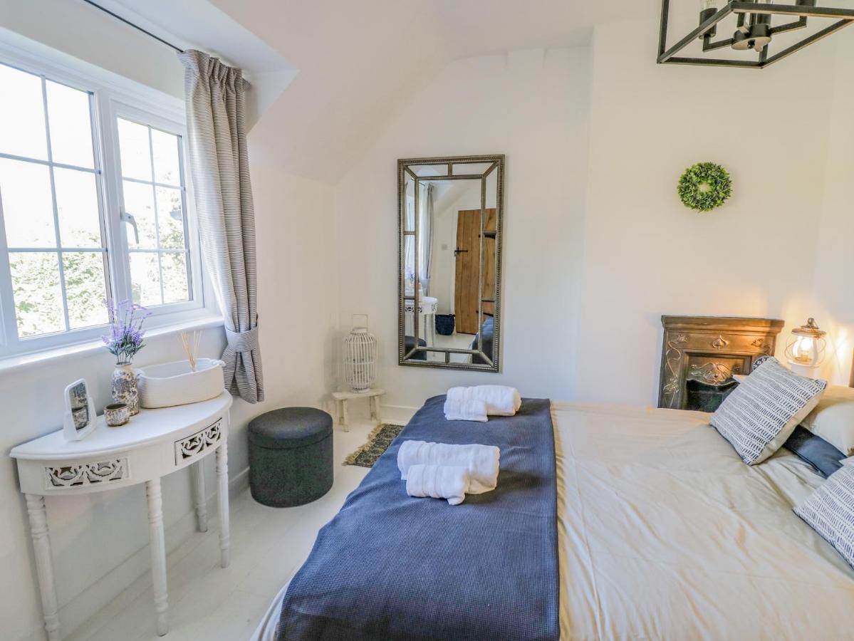 Blossom Cottage Broadway  Bagian luar foto