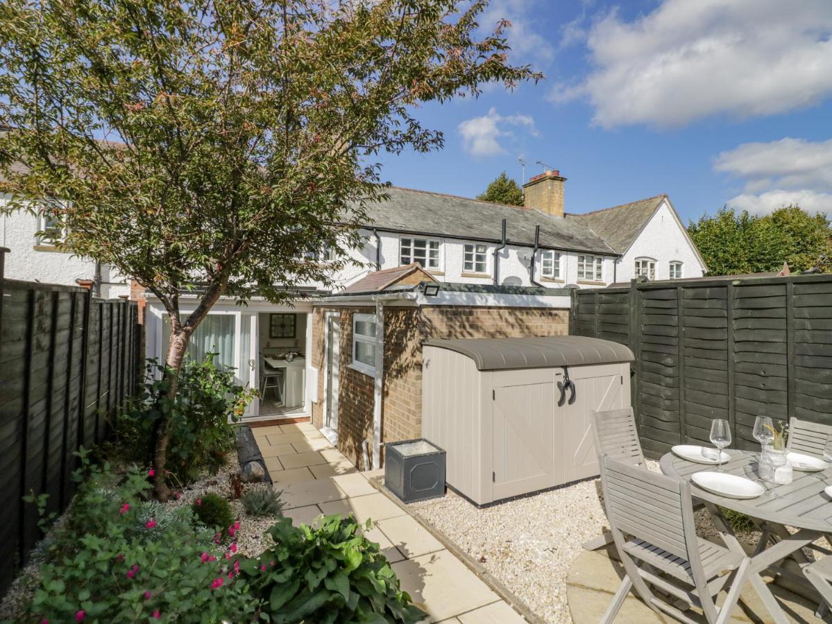 Blossom Cottage Broadway  Bagian luar foto